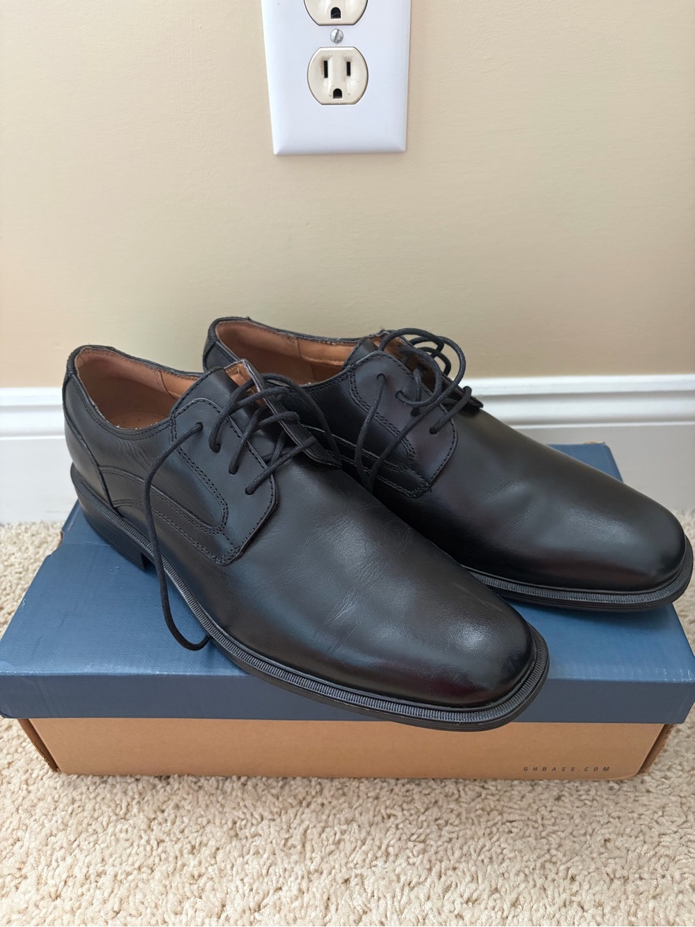 G.H. Bass & Co. Black Leather Dress Shoes